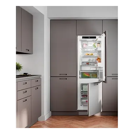 Liebherr ICNb5123 Integrated No Frost Fridge Freezer