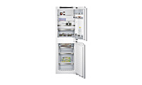 SIEMENS KI85NAD30G iQ500 Built-In Frost Free Fridge Freezer with A++ Energy Rating. Ex-Display model
